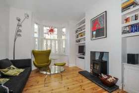 3 bedroom Terraced f...